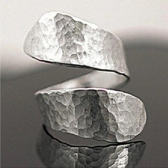 new Hammered Silver Adjustable Ring - Picture 3 of 5